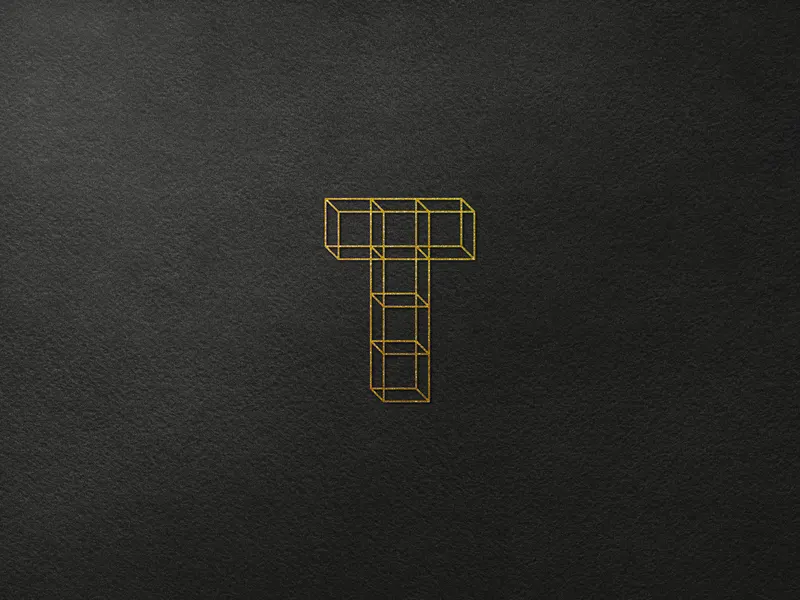 Siyah dokulu zemin üzerinde altın renkli tel kafes izometrik küplerle tasarlanmış T harfi logo mockup sunumu.